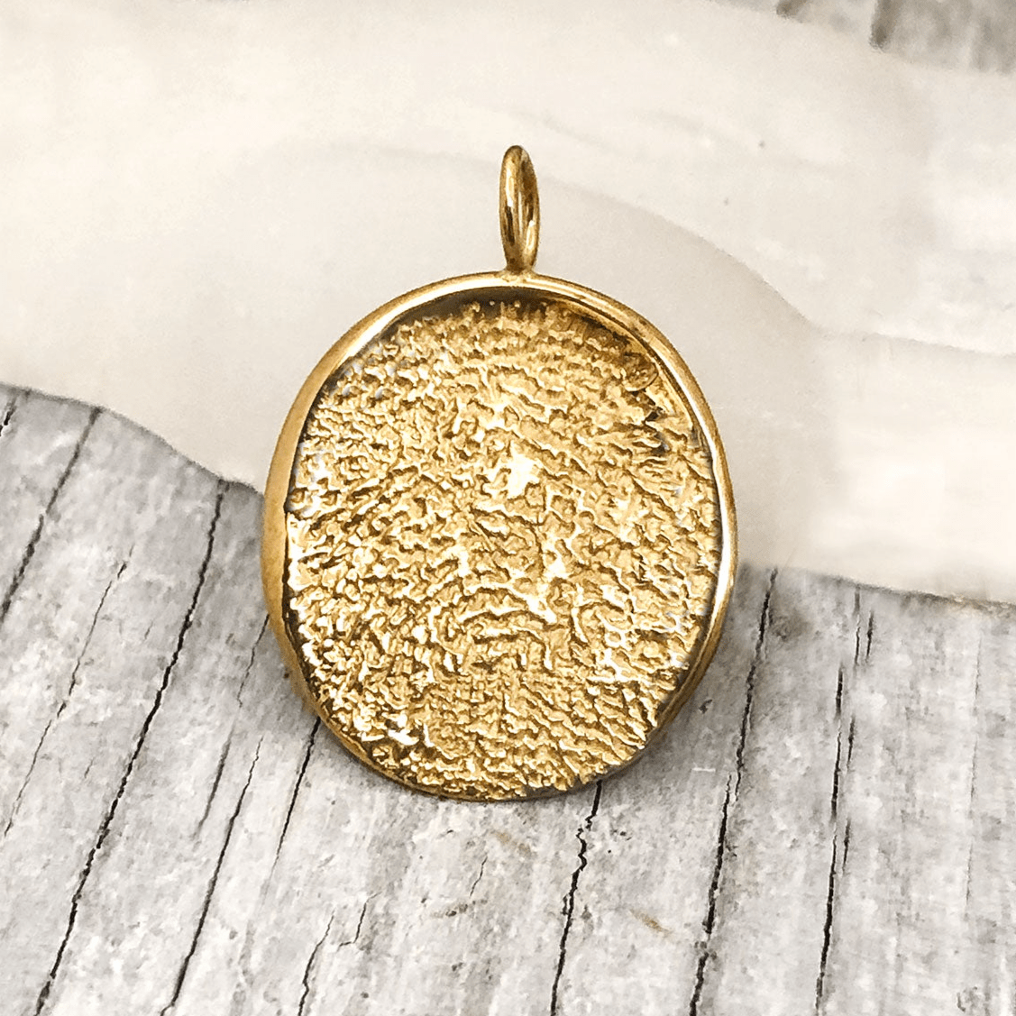 Consider this when ordering gold jewellery from Luxe Design