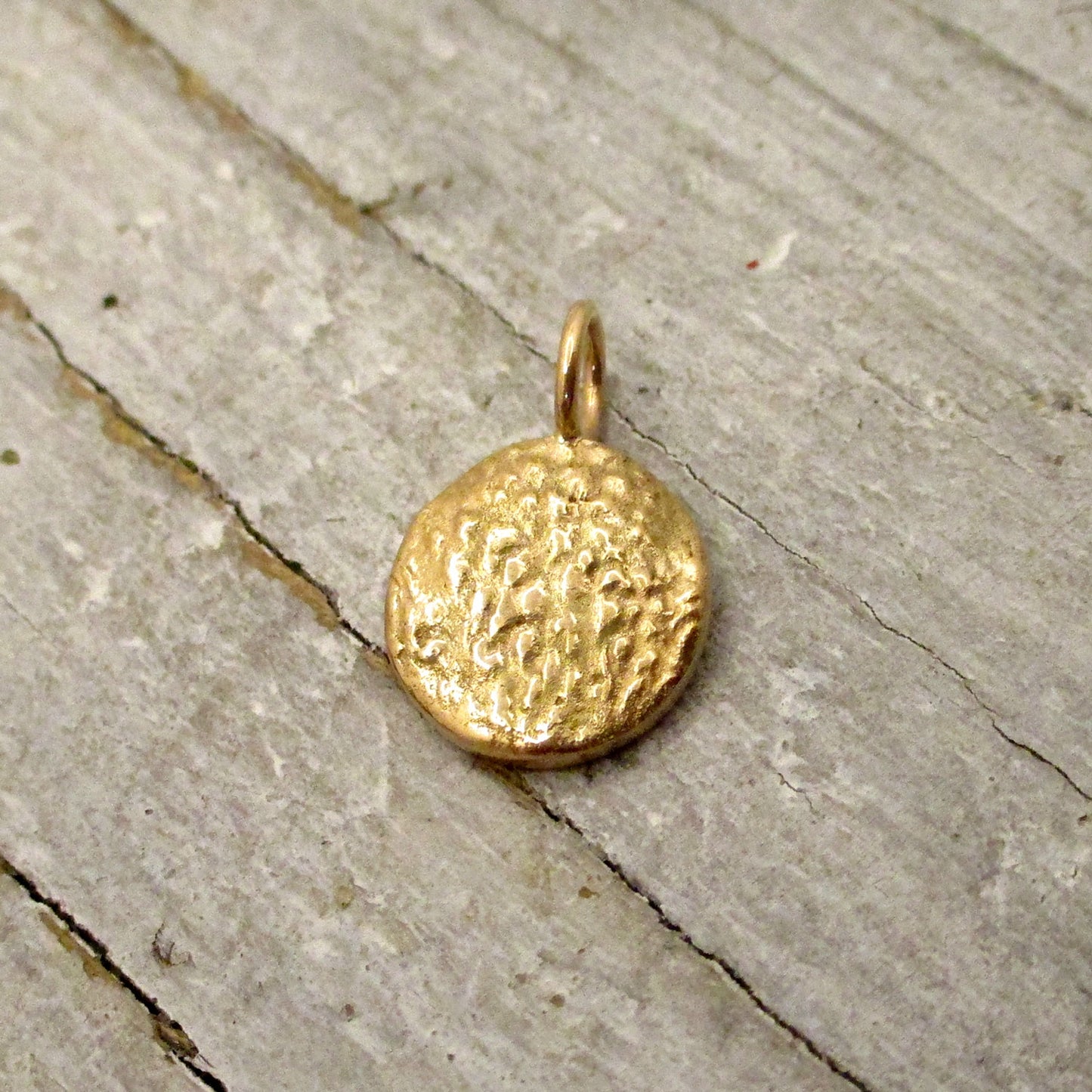 Your Dog's Nose Texture Impression Pendant in Solid Gold