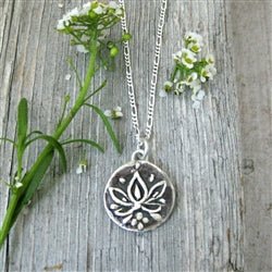 Lotus and luxe jewellery online